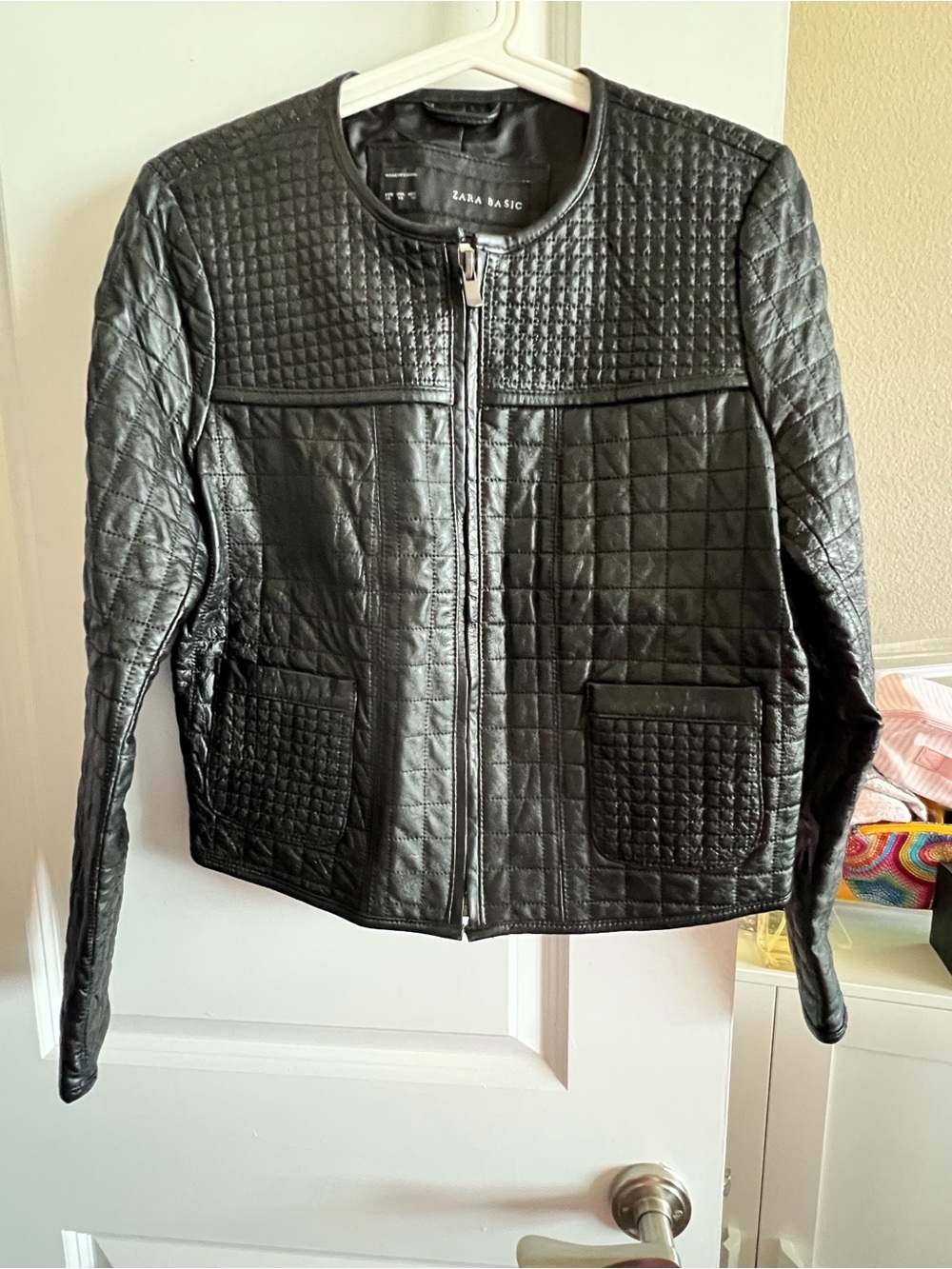 Zara Black Quilted Real Leather Jacket - Crew Neck Zip Front